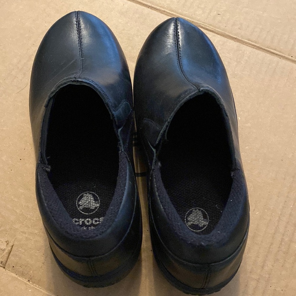 New! Crocs black work shoes clogs - size 7w